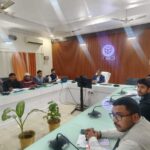 डीएम ने मुख्यमंत्री डैशबोर्ड एवं निर्माण कार्यों की प्रगति की समीक्षा कर दिए आवश्यक दिशा निर्देश