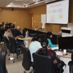 छात्रों को किताबों से अधिक समस्या निदान तकनीक पर ध्यान देना होगा