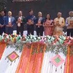 जवाहरलाल नेहरू स्मारक पी जी कॉलेज, महाराजगंज में अर्चना सिंह की पुस्तक का विमोचन