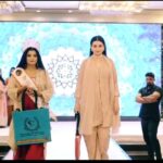 सेलिब्रिटी मिसेज एशिया विजयता सच्चदेवा का दिखा जलवा, रैंप वॉक के जरिए पर्यावरण संरक्षण का आह्वान