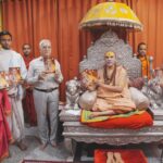 शंकराचार्य जी ने ‘अनासक्तिः दुख से निवृत्ति का सूत्र’ का किया विमोचन