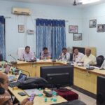 स्वास्थ्य समीक्षा बैठक: सभी जनपदों को टॉप-20 रैंक में लाने के निर्देश