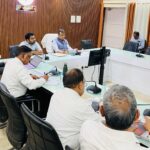 जिलाधिकारी की अध्यक्षता में जिला स्वास्थ्य समिति की बैठक