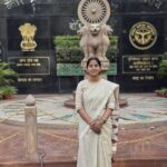 पीसीएस परीक्षा में वर्षा सिंह का हुआ चयन, वसंत कन्या महा विद्यालय परिवार ने दिया बधाई