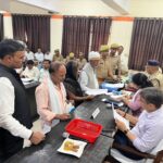 जिलाधिकारी की अध्यक्षता में संपूर्ण समाधान दिवस का आयोजन